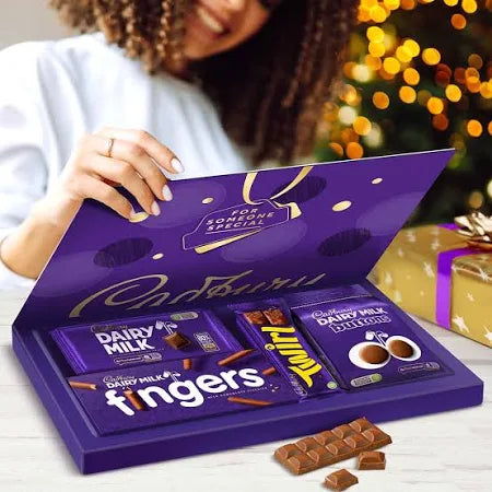 Cadbury Chocolate Große Weihnachtsauswahlbox 351g